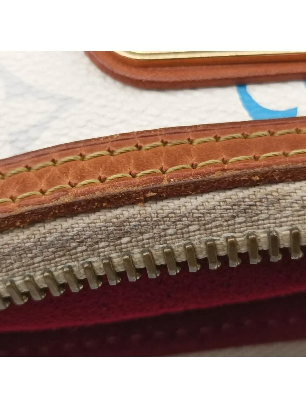 Louis Vuitton Pochette Mirror MM Blanc Monogram Multicolor Handbag